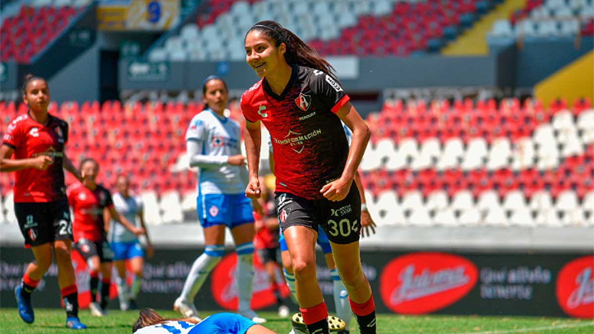 Atlas 3-0 Cruz Azul; las rojinegras brillan con doblete de Alison González