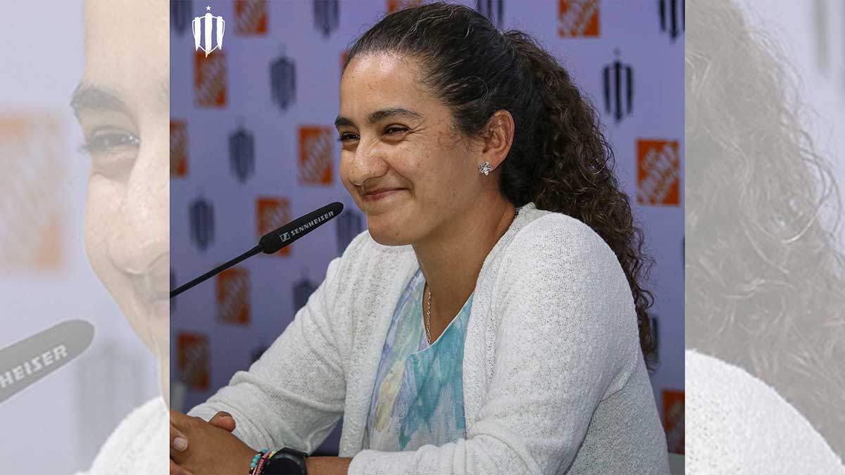 Eva Espejo fue presentada oficialmente como DT de Rayadas