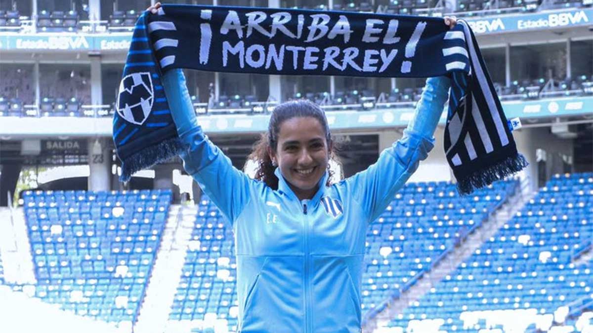 eva espejo rayadas twitter presentacion apertura 2021 2