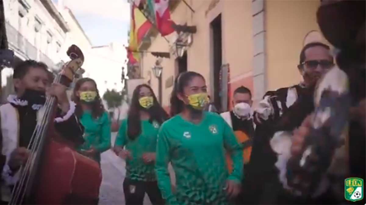León Femenil anuncia a cuatro refuerzos ¡al ritmo de la estudiantina!