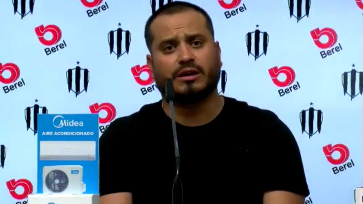 Atlas femenil: Fernando Samayoa lo sabe “así como en la vida, hay que levantarnos"