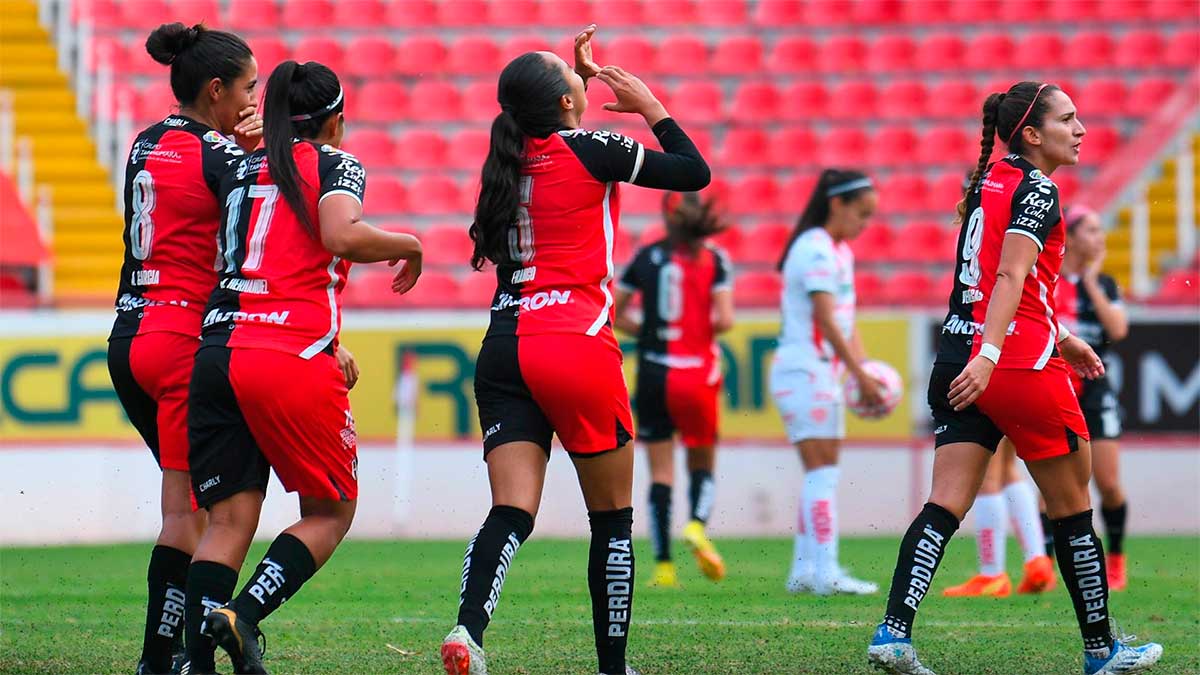 Atlas femenil venció 2-0 a las Centellas en Aguascalientes y todavía sueña con la Liguilla