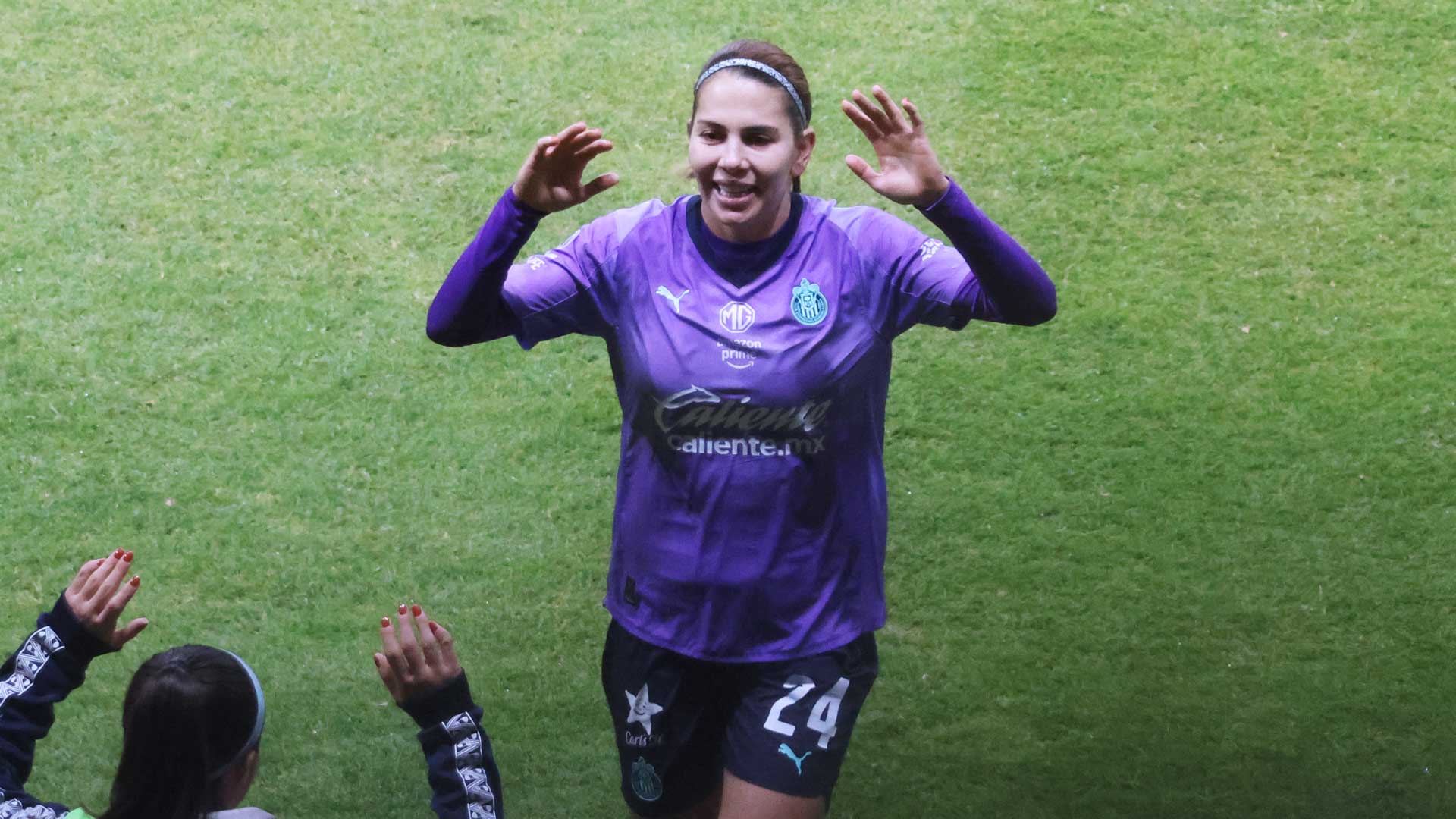 Chivas femenil derrota 2-0 a Toluca y avanza a las semifinales del Apertura 2025