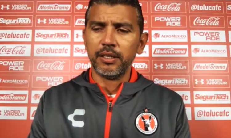 Franky Oviedo culpa sus jugadoras de mala racha de Xolos femenil - Espartanas MX