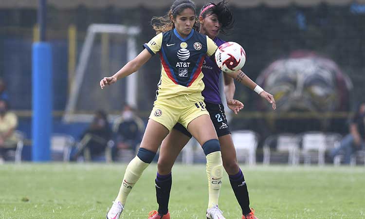 Daniela Espinosa llega a 51 goles con el América femenil
