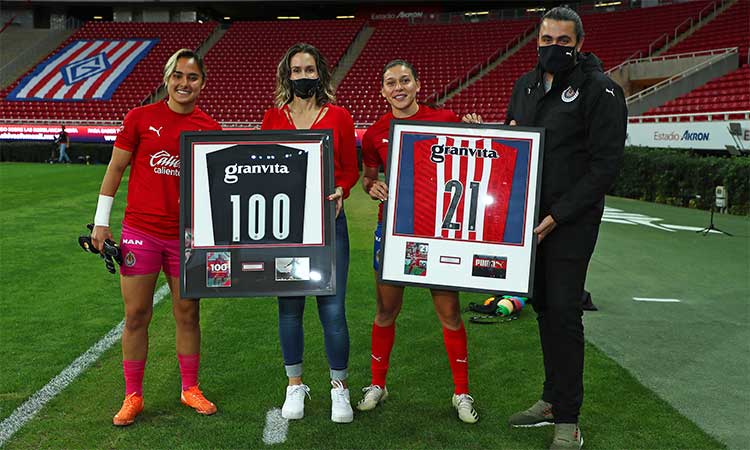 Norma Palafox y Blanca Félix recibieron reconocimientos