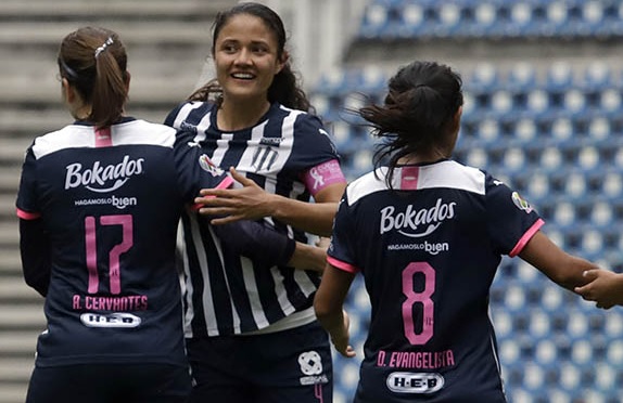 Las Rayadas se mantienen como líderes del Apertura 2019. 