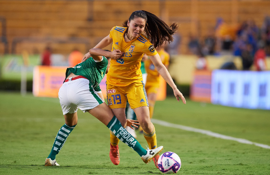 El encuentro pintaba para un empate y una jugada controversial fue la que definió el marcador.