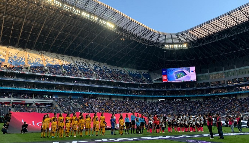 Tigres femenil felicita a Rayadas por su título