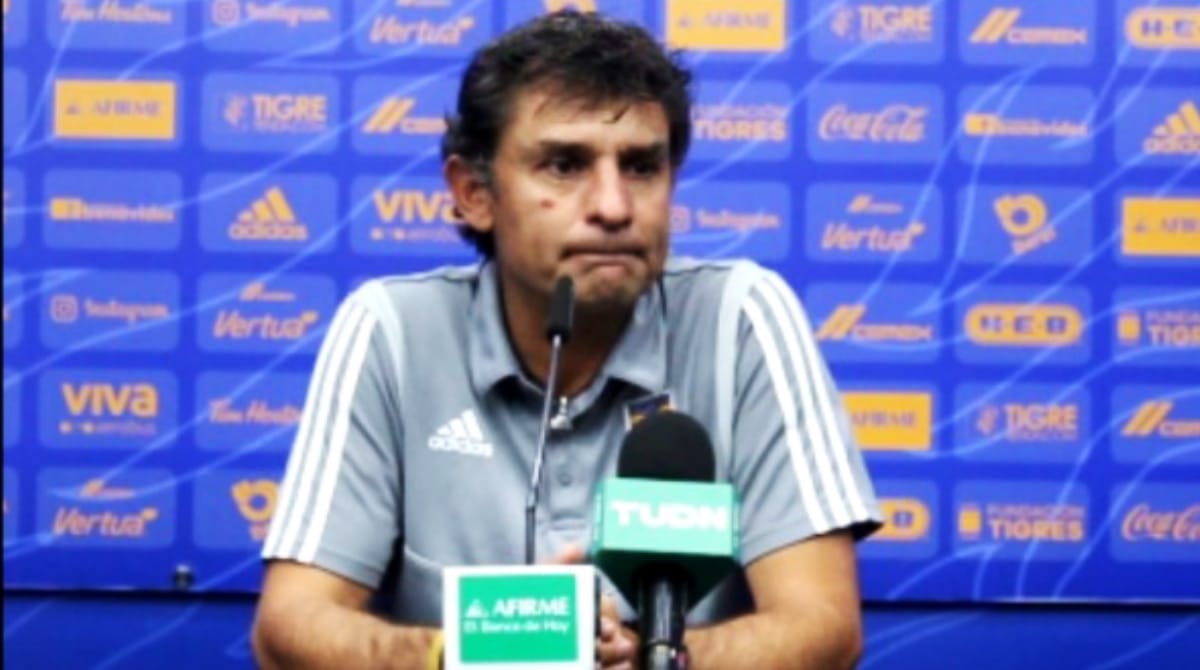 roberto medina dt tigres femenil