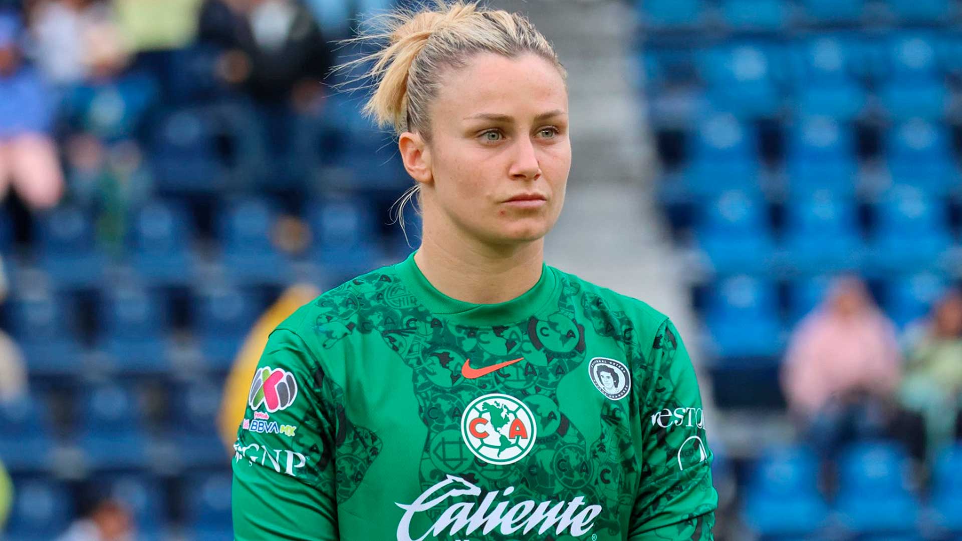 Sandra Paños se disculpa tras su expulsión en el Clásico Nacional