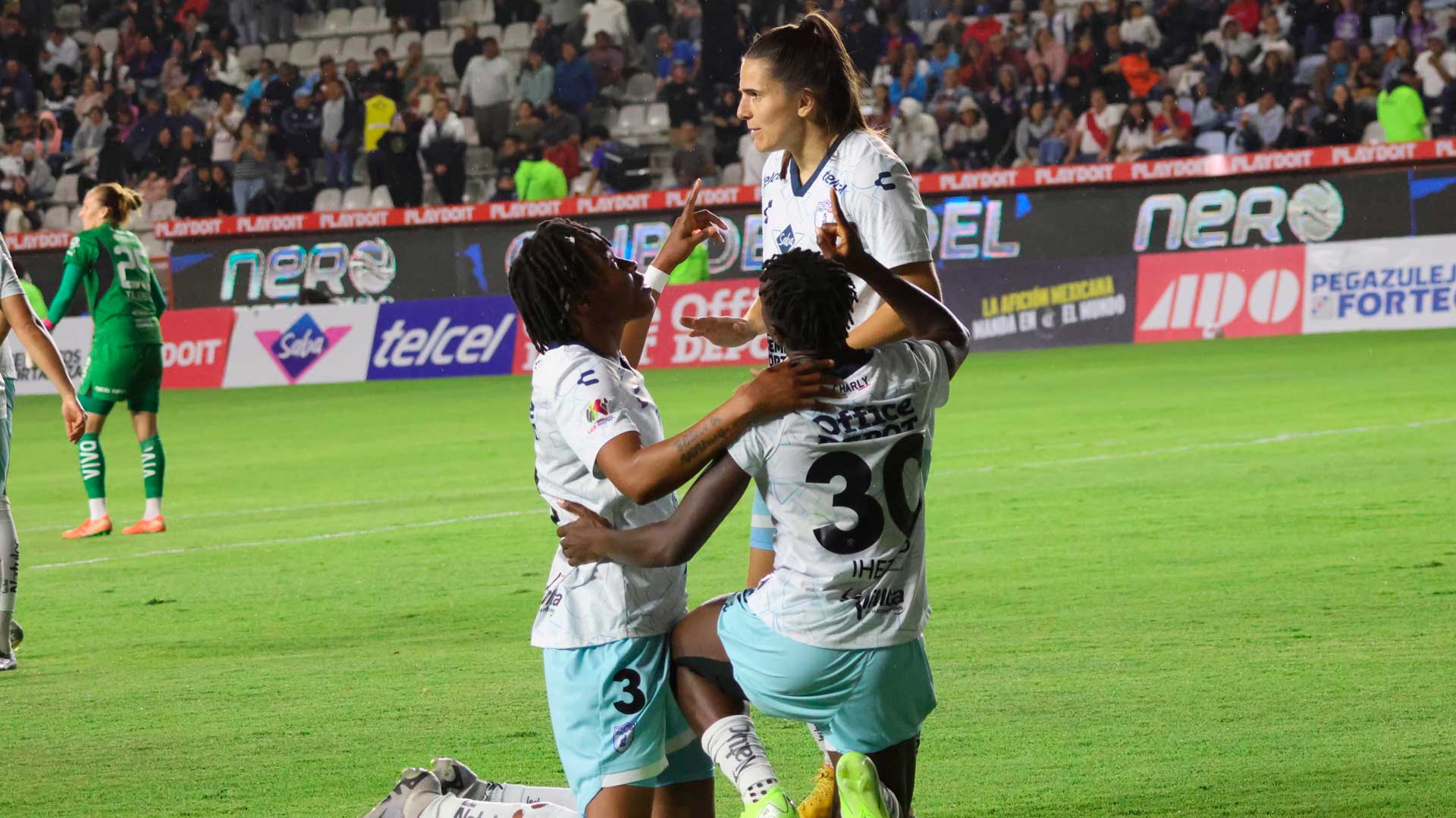 Pachuca fulmina a Rayadas y regresa a la gran final de la Liga MX Femenil
