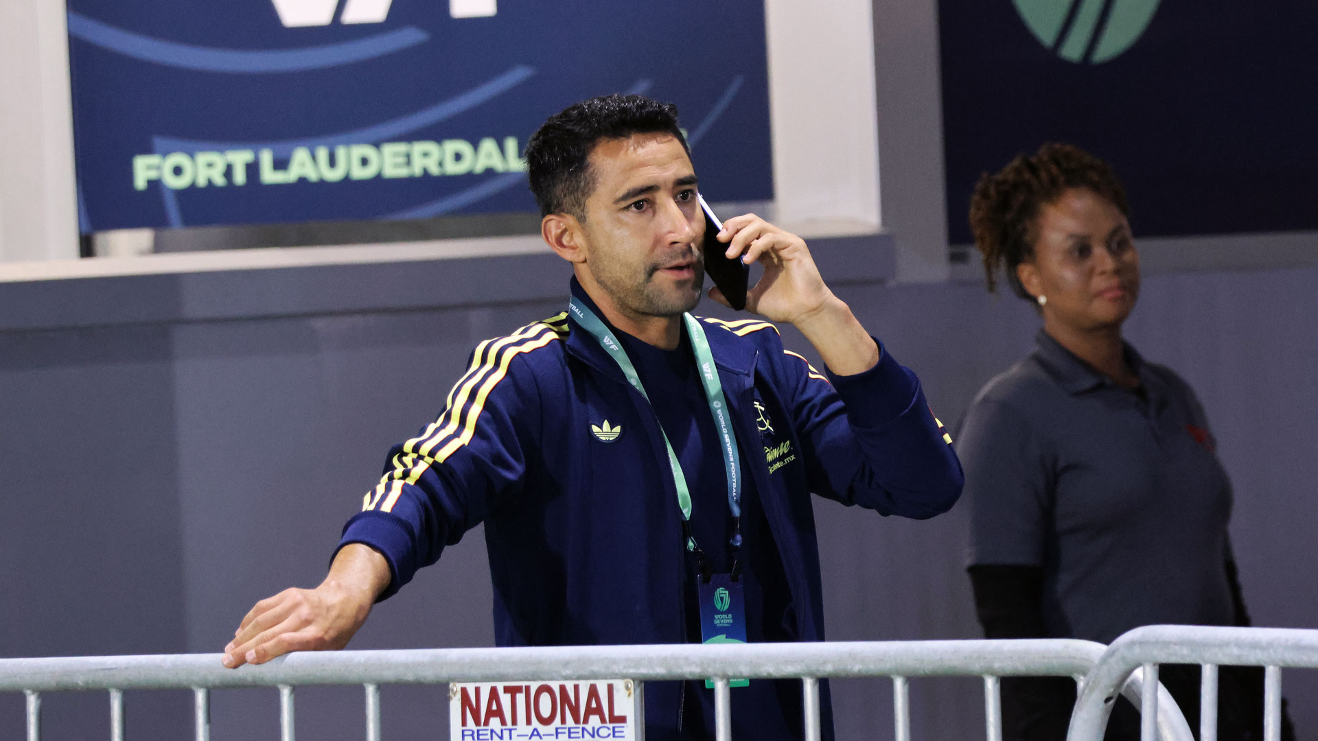 Luis Fuentes destaca la disposición del América Femenil para aportar a la Selección Mexicana