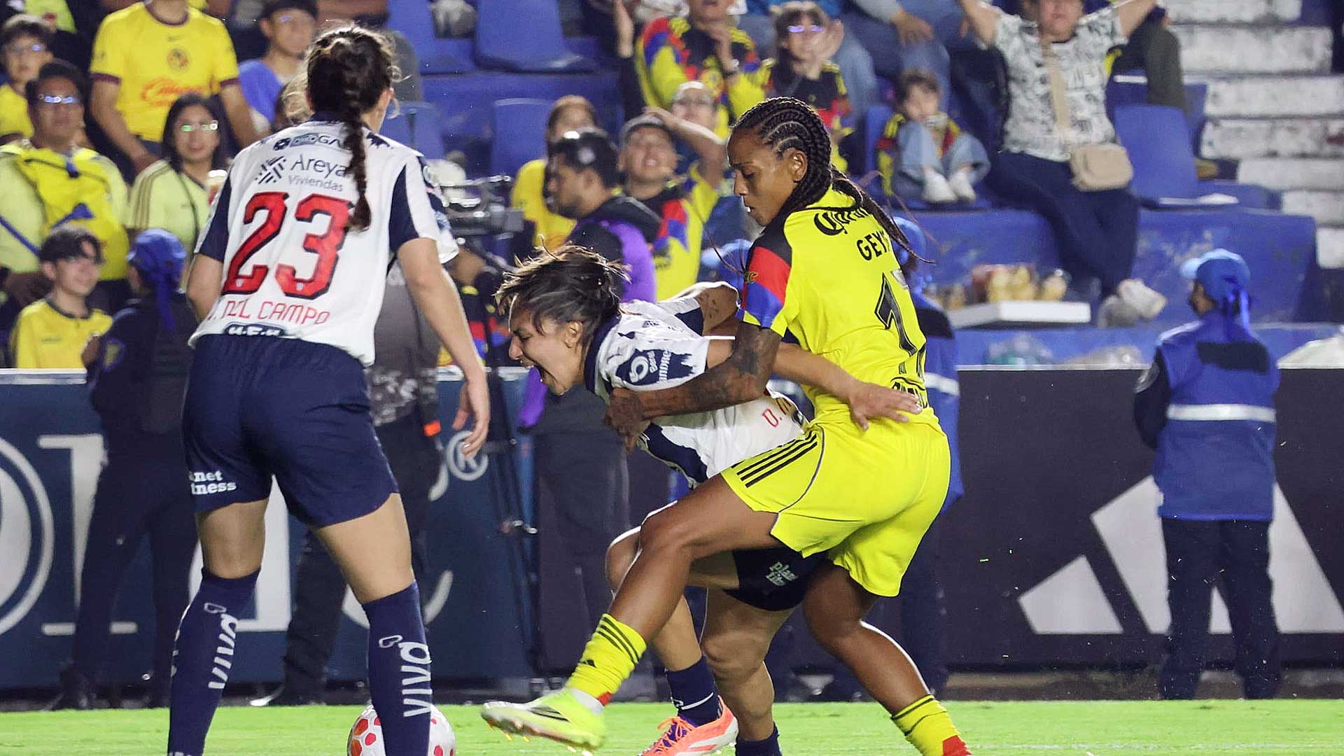 América femenil 1-1 Rayadas: autogol, expulsión y una mano que cambió el partido