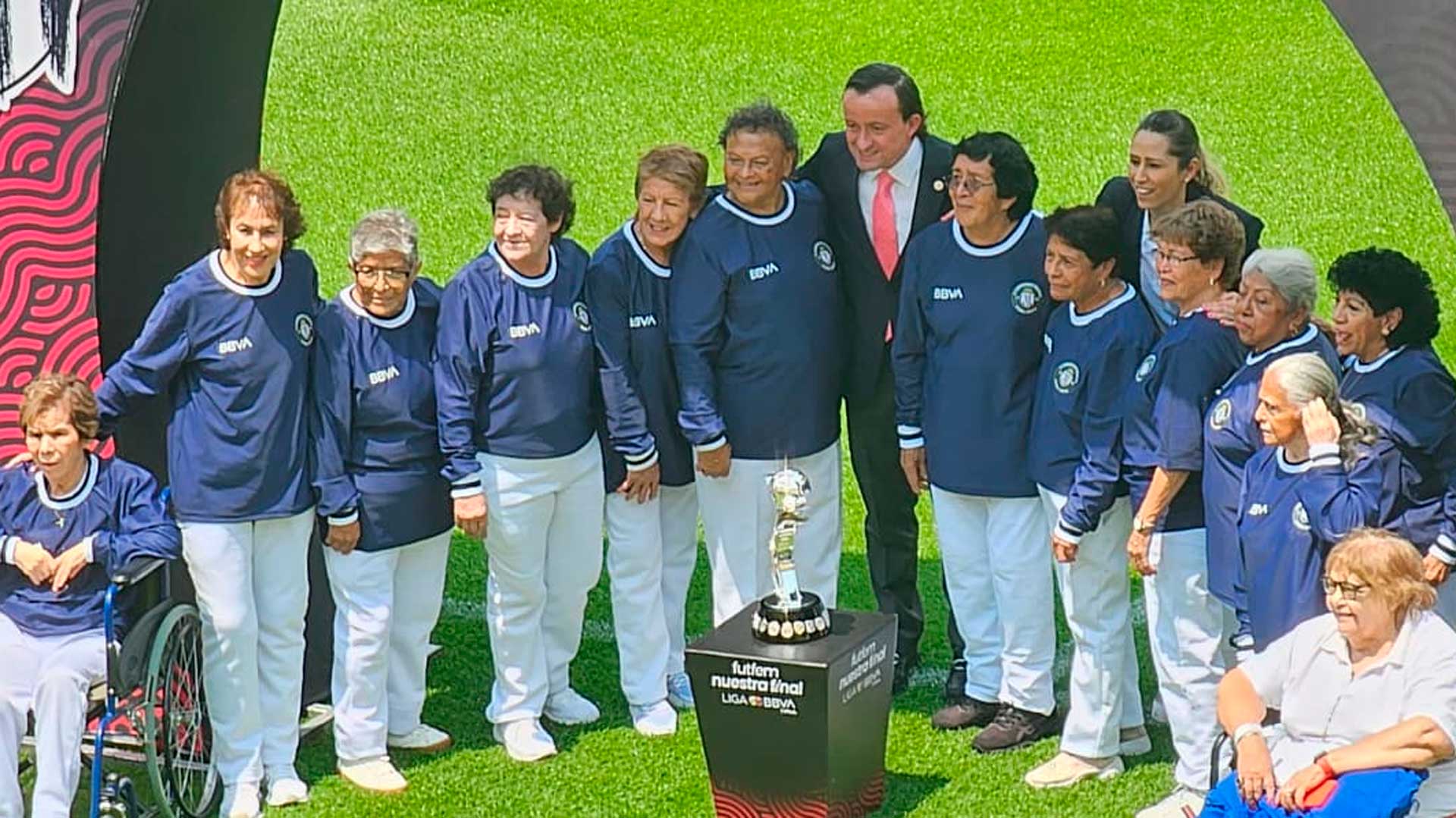 La final entre América y Rayadas también recordó a las pioneras del futbol femenil mexicano