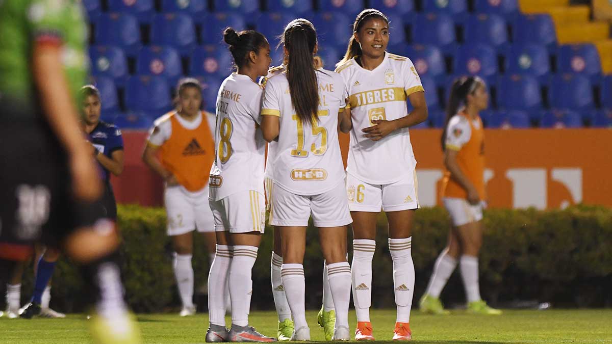 ¡Tigres femenil invencible! Se impuso 3-0 a las Bravitas