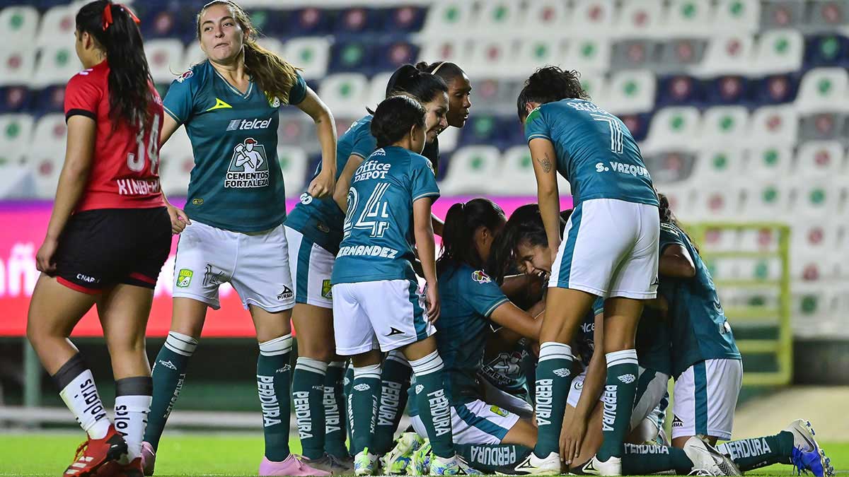 León femenil vence 2-1 a Xolos y sigue con vida 