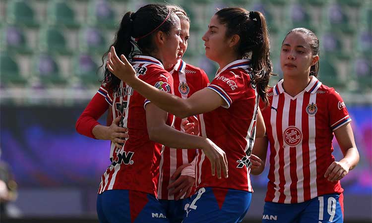 Chivas femenil remontó y venció 2-1 al Mazatlán