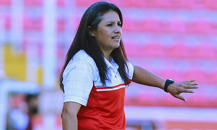 Necaxa femenil despide a Fabiola Vargas; Leonardo Álvarez se queda como DT