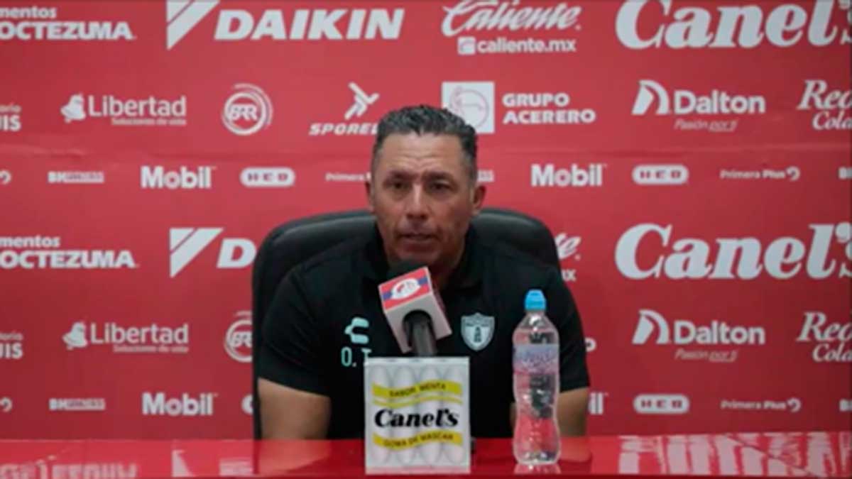 oscar torres dt de pachuca en San Luis