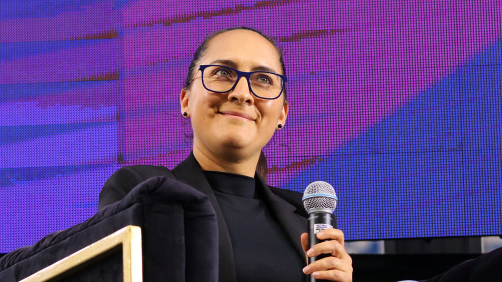 Amelia Valverde DT de Rayadas dijo: "Nunca les pase por la mente dudar", en M En la Vida y en la Cancha