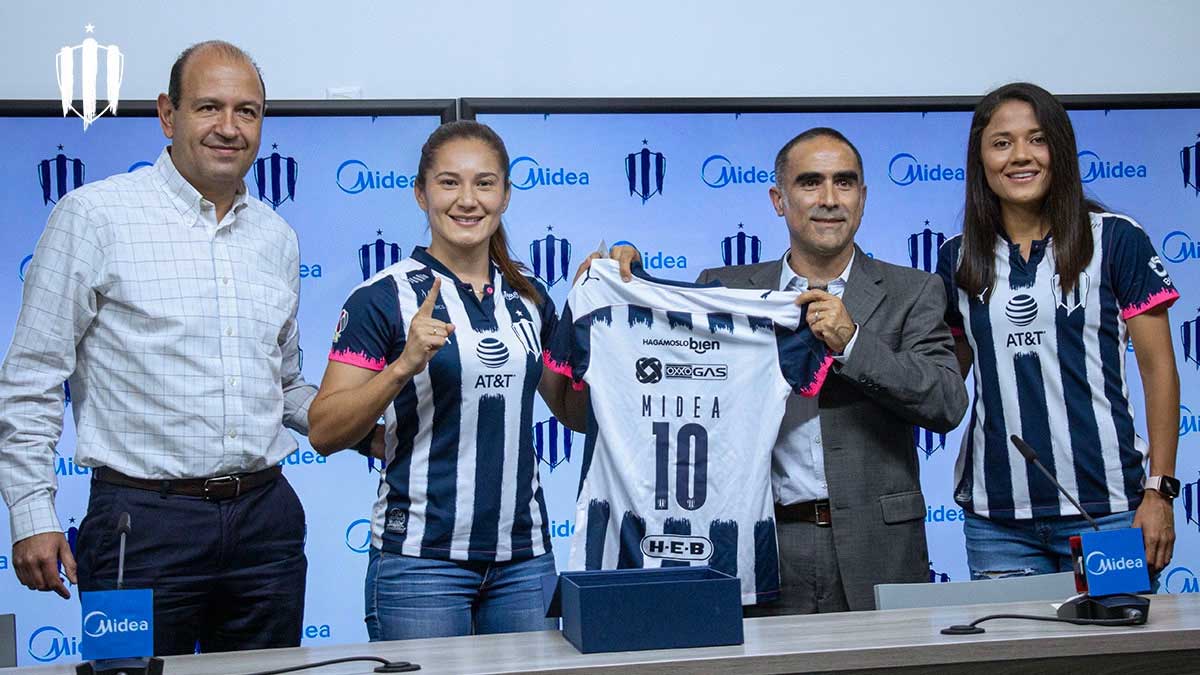 Rayadas estrena patrocinador: Midea 