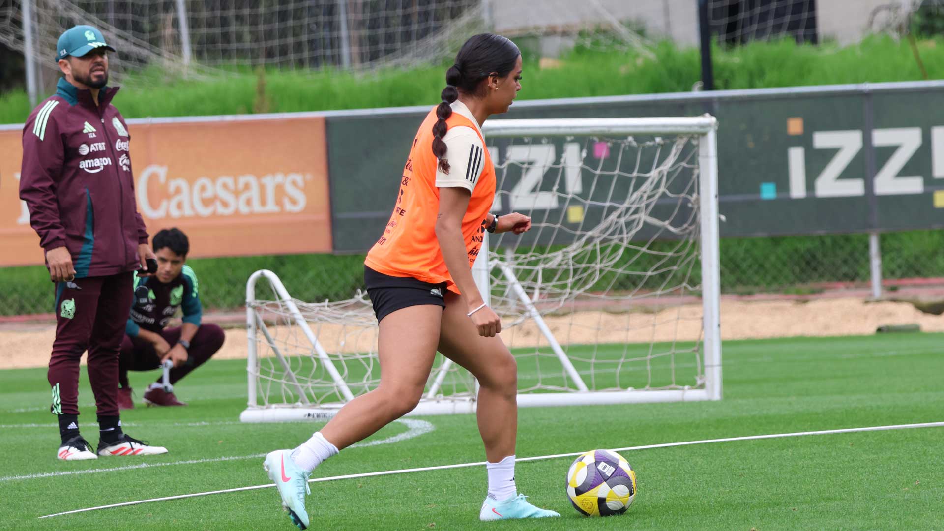 ana mendoza tri entrenamiento 001