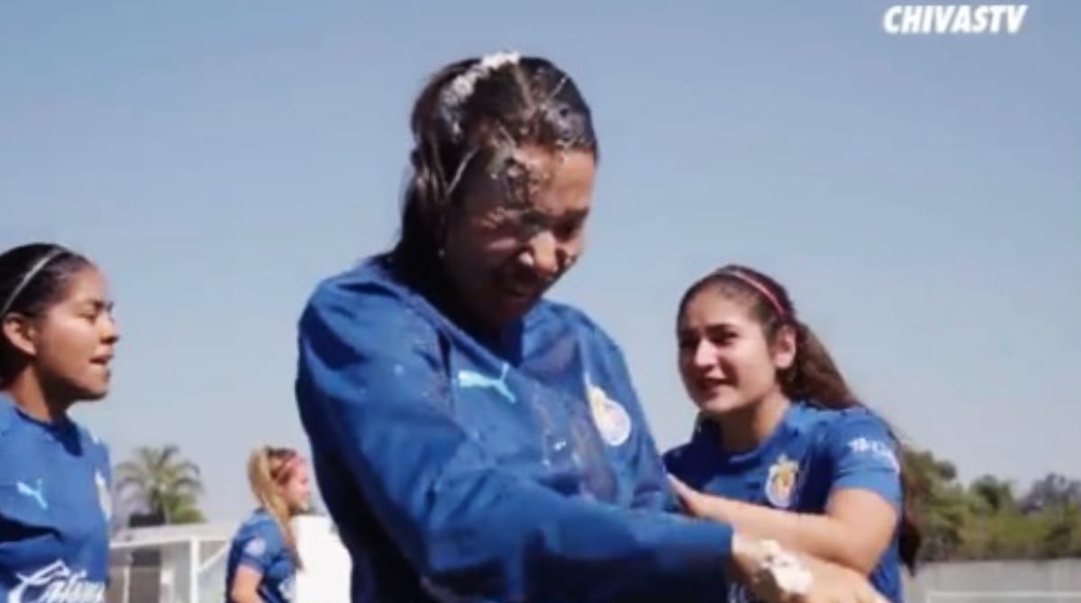 Gabriela Valenzuela festeja cumpleaños en Chivas y se ‘alegra’ por no haber estado Caro Jaramillo