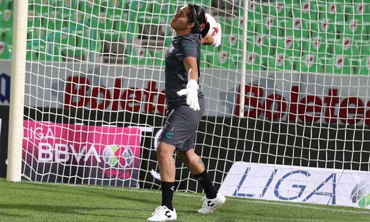 Carolina Sánchez destaca la filosofía del Santos: nunca rendirse