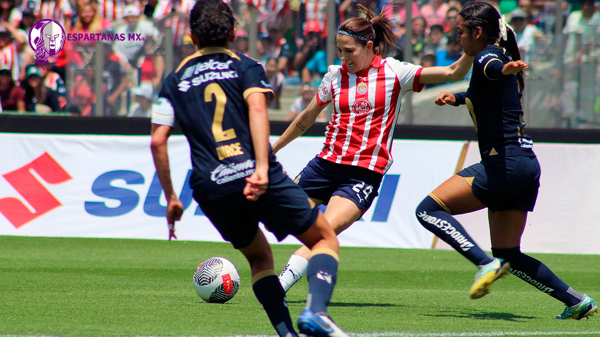 pumas-vs-chivas-licha-cervantes-3.jpg