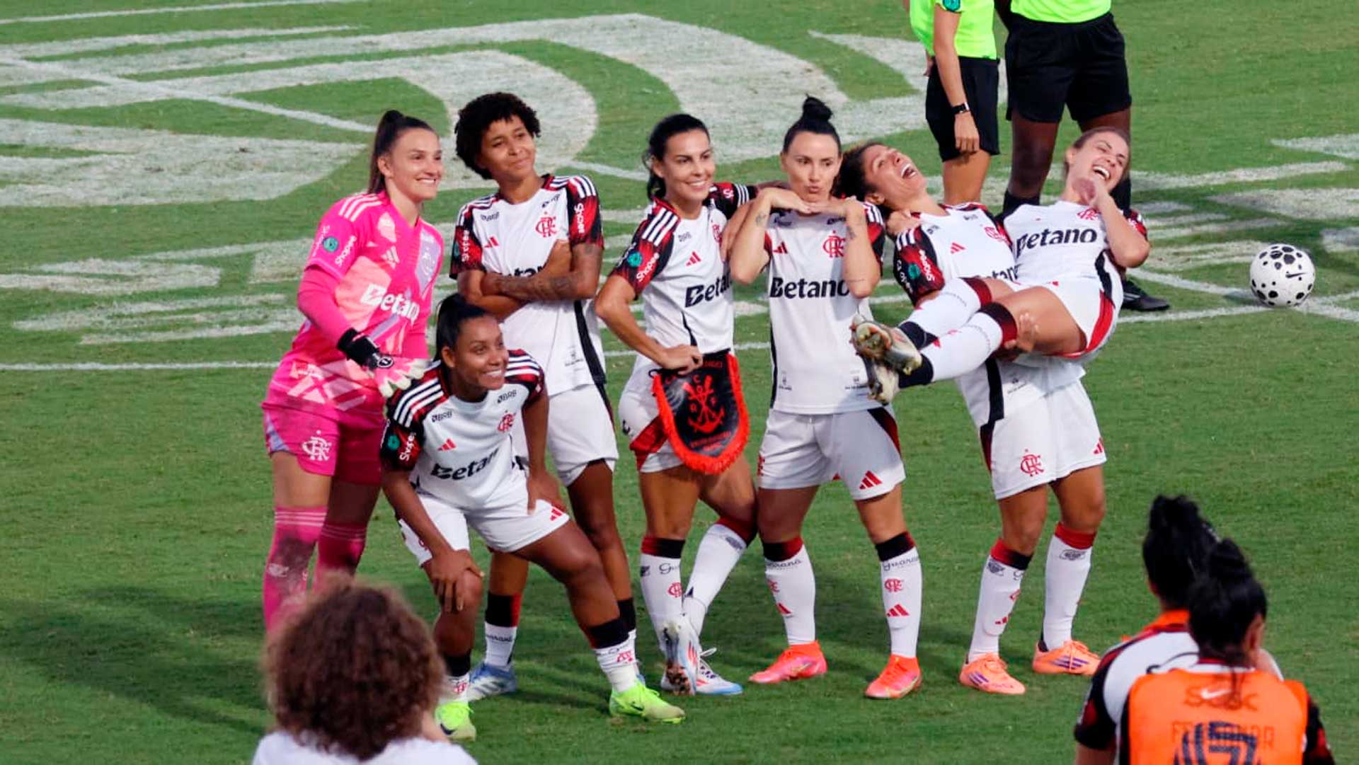 Flamengo avanza por penales tras un 2–2 intenso ante AFC Toronto en el World Sevens Football